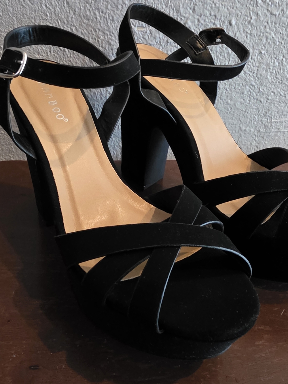 Bamboo Brand Strappy Black Platform Block Heel Sandals Sz 8